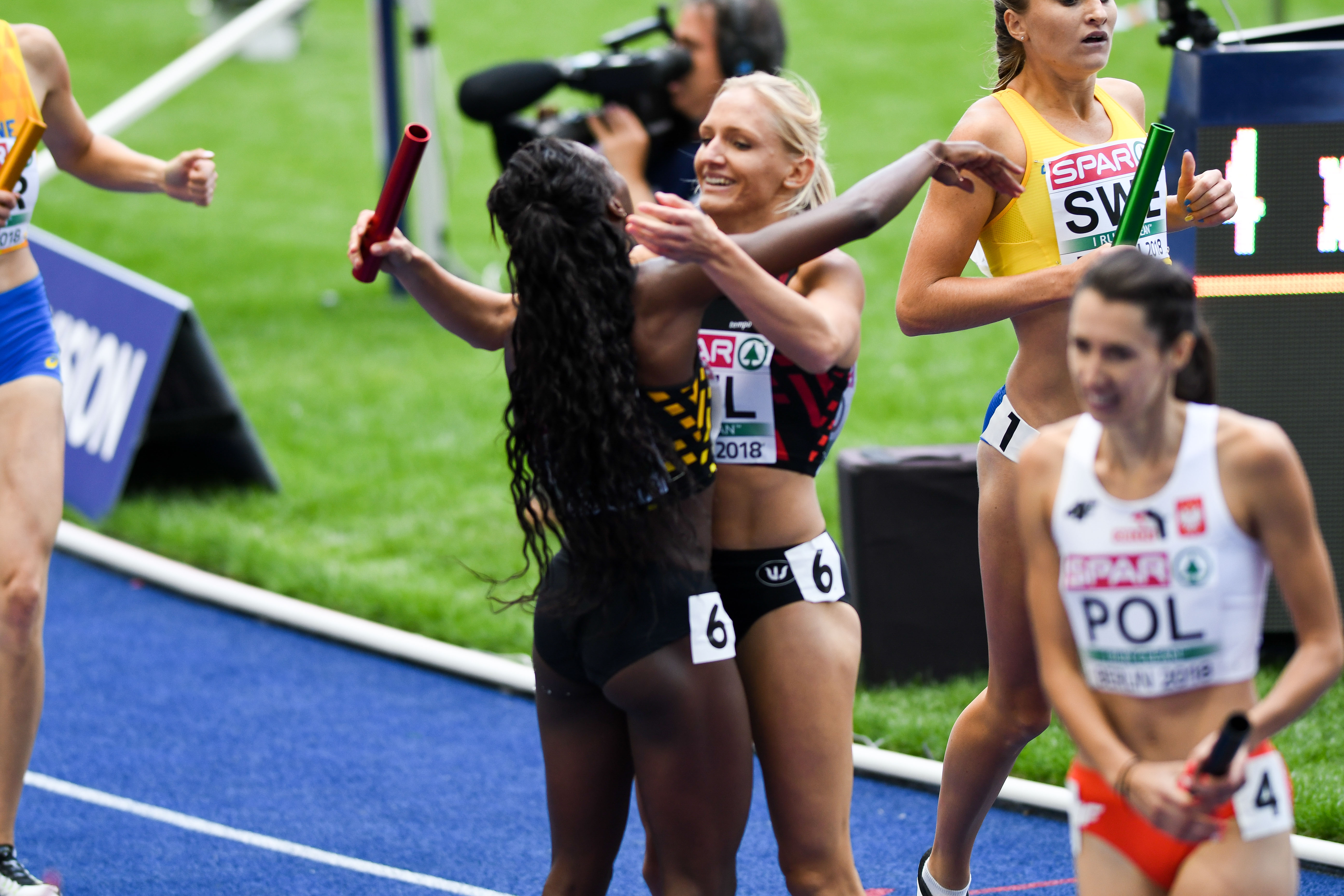 Hanne Claes Cynthia Bolingo Mbongo 4*400m Berlijn 2018