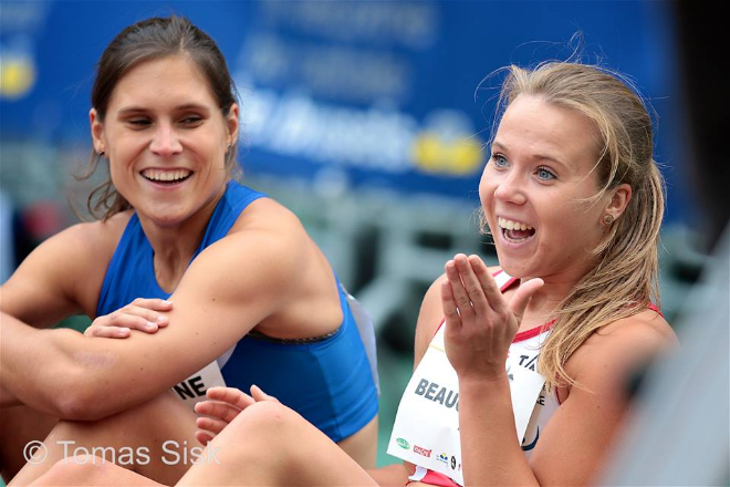 Sarah Missinne en Chloë Beaucarne - Foto: Tomas Sisk