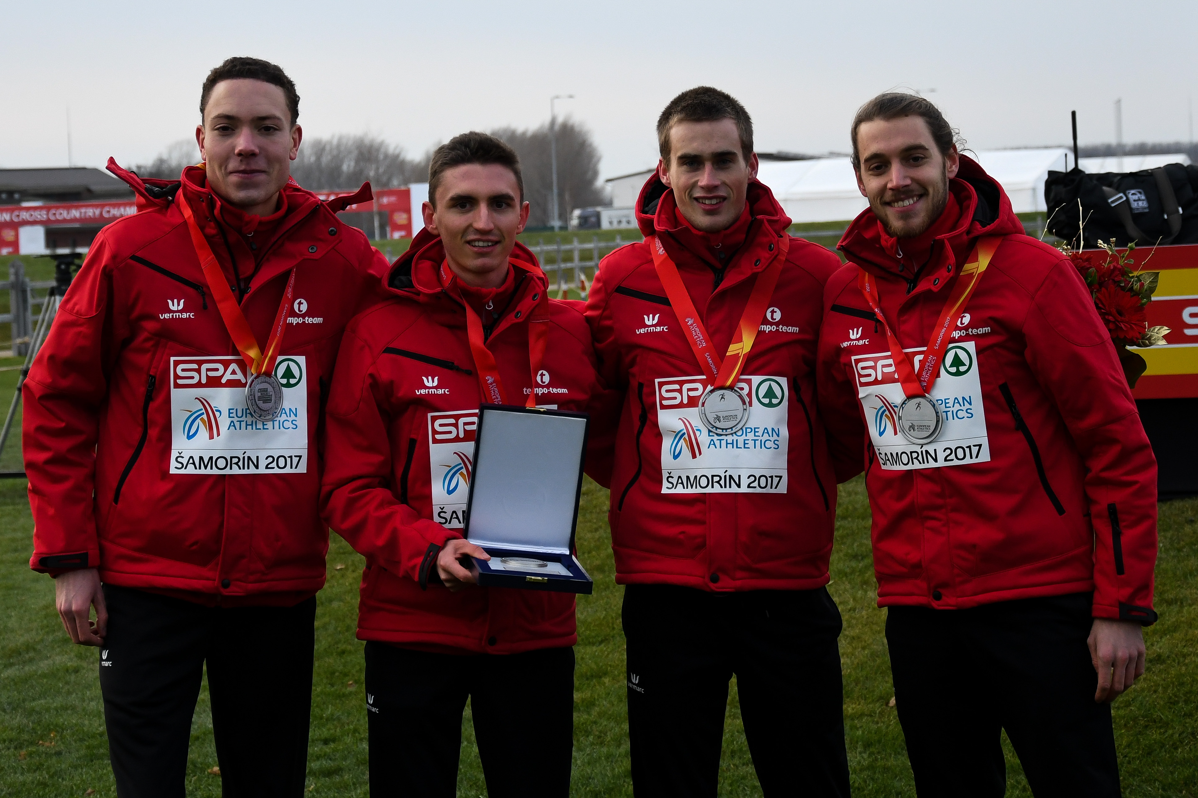Ek Cross Samorin Dorian Boulvin Simon Debognies Michael Somers en Robin Hendrix