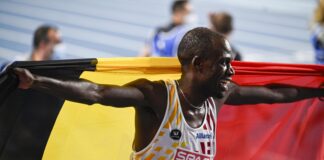 Isaac Kimeli snelt naar zilver in 3.000m-finale op EK indoor!