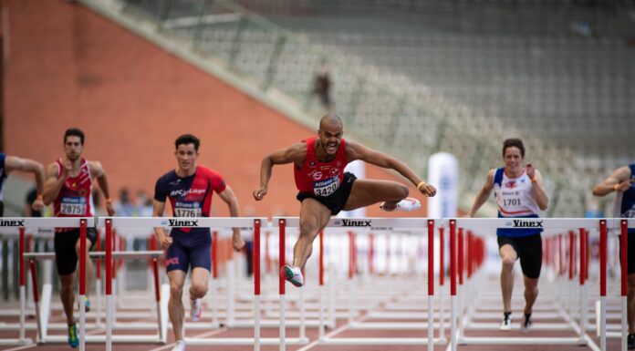 EK Beloften: Michael Obasuyi imponeert in halve finales hoge horden