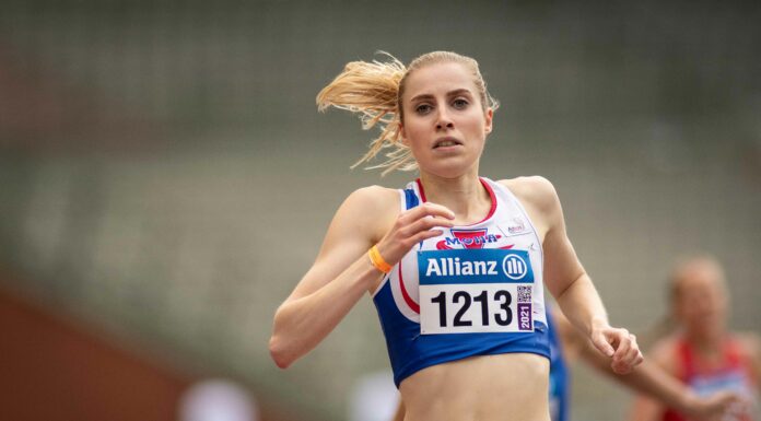 Elise Vanderelst bibbert, maar overleeft: “Mijn doel is bereikt”