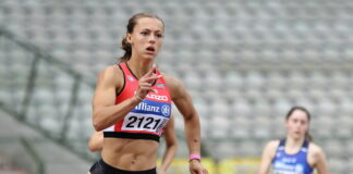 Rani Rosius knalt in Brussel naar EK-limiet voor beloften op 200m