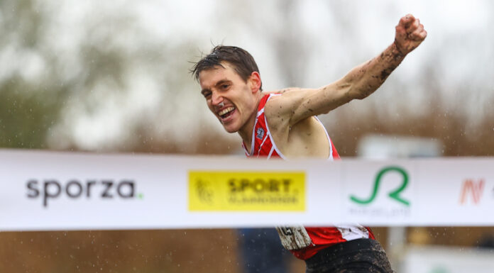 Michael Somers stunt in slotronde en wint zo CrossCup in Roeselare