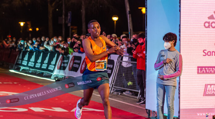 Taye en Aregawi sluiten 2021 af met WR’s op vijf kilometer op de weg in Barcelona