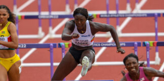 WK Eugene: Anne Zagré wordt gehinderd in reeksen 100m horden en mag opnieuw lopen