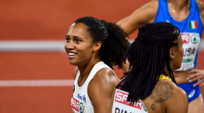 Delphine Nkansa strijdt tijdens EK beloften op drie fronten mee: “Twee finales en een medaille”