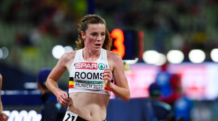Lisa Rooms knalt in Metz naar BR op 3.000m