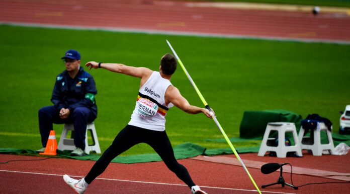 Timothy Herman verpulvert BR met monsterlijke 87m-worp