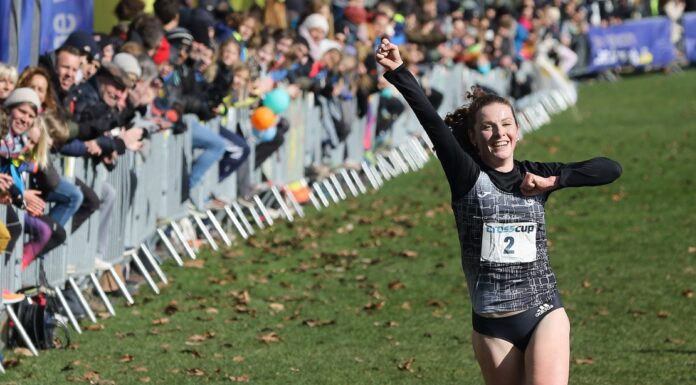 Lisa Rooms kroont zich in Brussel tot Belgisch kampioene veldlopen