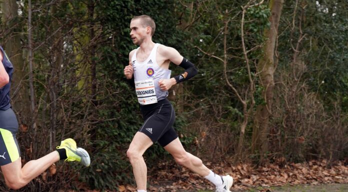 Simon Debognies haalt finish niet tijdens debuutmarathon in Hamburg