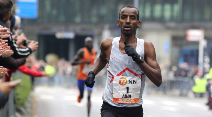 Bashir Abdi stormt naar winst in NN Rotterdam Marathon, olympische limiet en PR voor Koen Naert