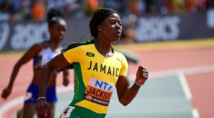 Beste wereldjaarprestatie Kishane Thompson op 100m, 9’77 in finale Jamaicaanse trials