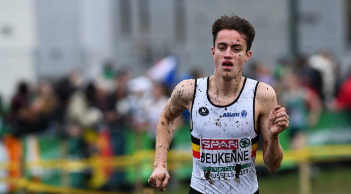 EK Veldlopen: Simon Jeukenne pakt knappe zevende plaats bij junioren, Vang Christensen klopt Laros op de meet