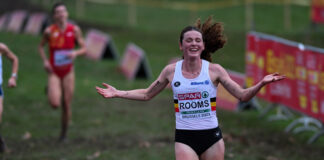 EK Veldlopen: Belgisch vrouwenteam pakt BRONS dankzij top 10-plaatsen van Lisa Rooms en Chloé Herbiet