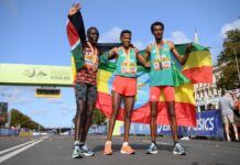 Yomif Kejelcha neemt wereldrecord halve marathon weer over van Jacob Kiplimo