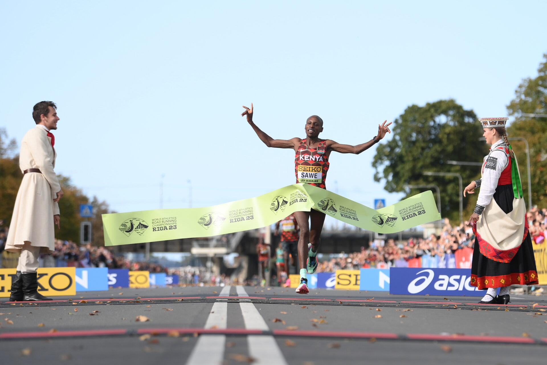 Sebastian Sawe debuteert op de marathon met beste wereldjaarprestatie