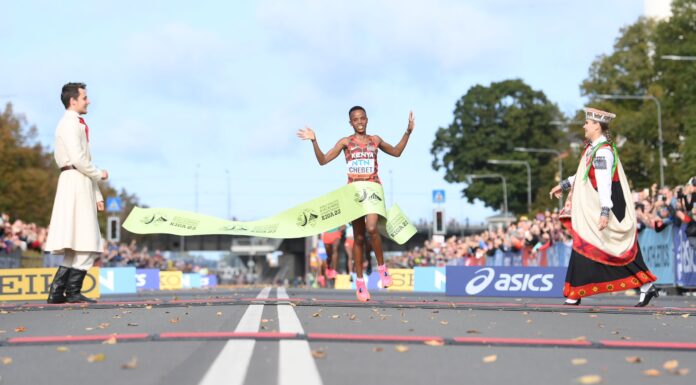Beatrice Chebet zwaait 2023 uit met wereldrecord 5km op de weg