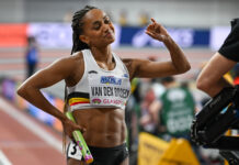 Falcons kelderen Belgisch record tijdens generale repetitie, Naomi Van den Broeck en Lotte Van Lent openen met PR