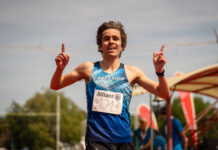 John Heymans springt over Mohammed Mourhit en pakt Belgisch record en EK-ticket op 3000m in zaal, PR’s voor Vermeulen en Ponette