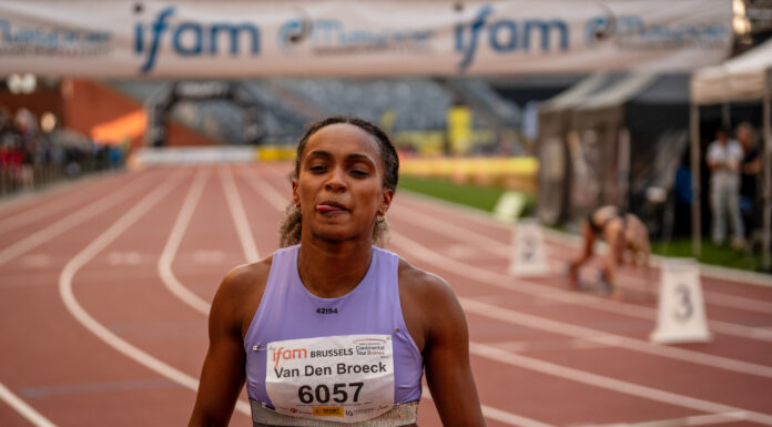 Naomi Van den Broeck stormt naar Parijs met eerste duik onder 51 secondengrens