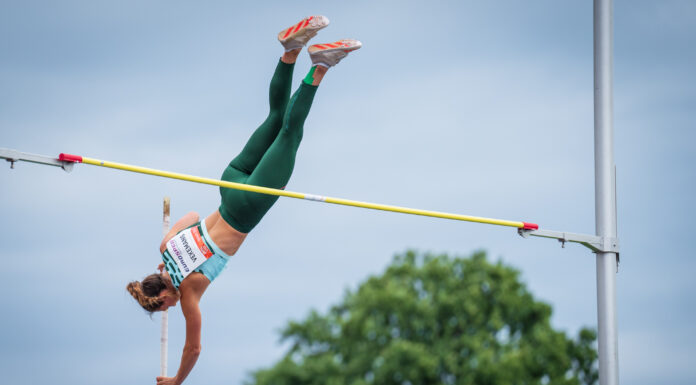 Elien Vekemans doet beste sprong van het seizoen in Hengelo, Femke Bol vestigt meeting record