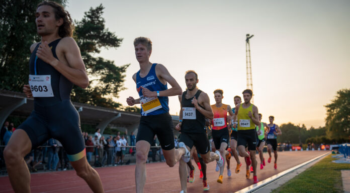 Thomas Vanoppen loopt vierde Belgische 3.000m uit de geschiedenis, Delphine Nkansa duikt met rugwind onder 23” op 200m