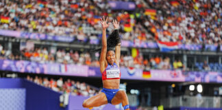 Tara Davis-Woodhall legt 2025 neer met beste wereldjaarprestatie