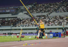 Mondo Duplantis verlegt wereldrecord opnieuw, zijn landgenoot Andreas Almgren knalt voor eigen publiek naar Europees record op 5.000m