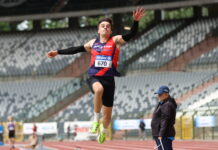 Yanni Sampson benadert 8 meter in het verspringen, Manon Beernaert eindelijk helemaal zeker van WK U20