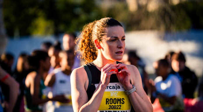Lisa Rooms en Julie Voet lopen in Schoorl EK-limiet 10.000m
