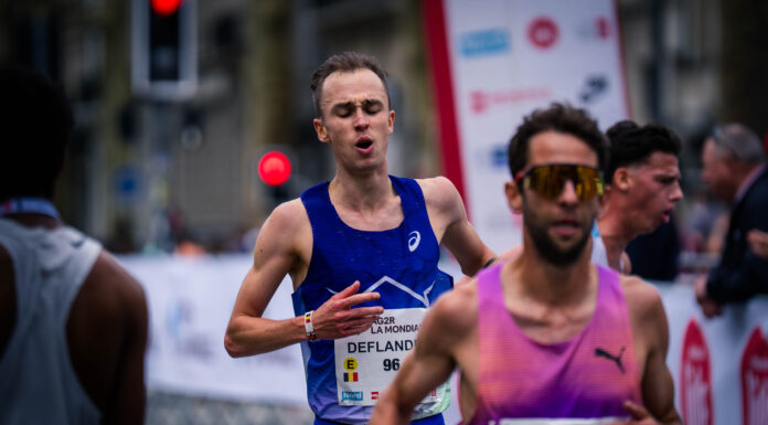 Clément Deflandre kraakt nationale EK-limiet in Lille en voert resem snelle Belgen op de 10km aan, Jimmy Gressier knalt naar Europees record