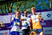 Patrick Nimubona en Charlotte Van Hese mogen de handen in de lucht steken na Baloise Antwerp 10 Miles