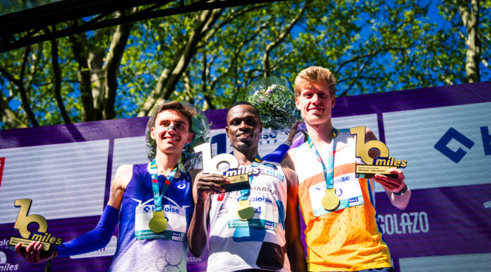 Patrick Nimubona en Charlotte Van Hese mogen de handen in de lucht steken na Baloise Antwerp 10 Miles