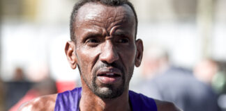 Bashir Abdi moet verstek geven voor marathon van Chicago door scheurtje in de kuit