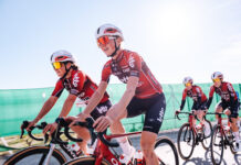 Annelies Nijssen sprintte op anderhalf jaar tijd van haar laatste 800m naar de Ronde van Vlaanderen: “Het is allemaal heel snel gegaan”