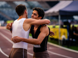 Jonathan Sacoor duikt onder EK-limiet en wordt vierde 400m-Belg in Birmingham, ook Bacari en Sisk sterk in Montreuil