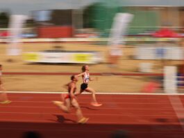 Ilona Dhaenens knalt naar fenomenaal BR junioren over 100m